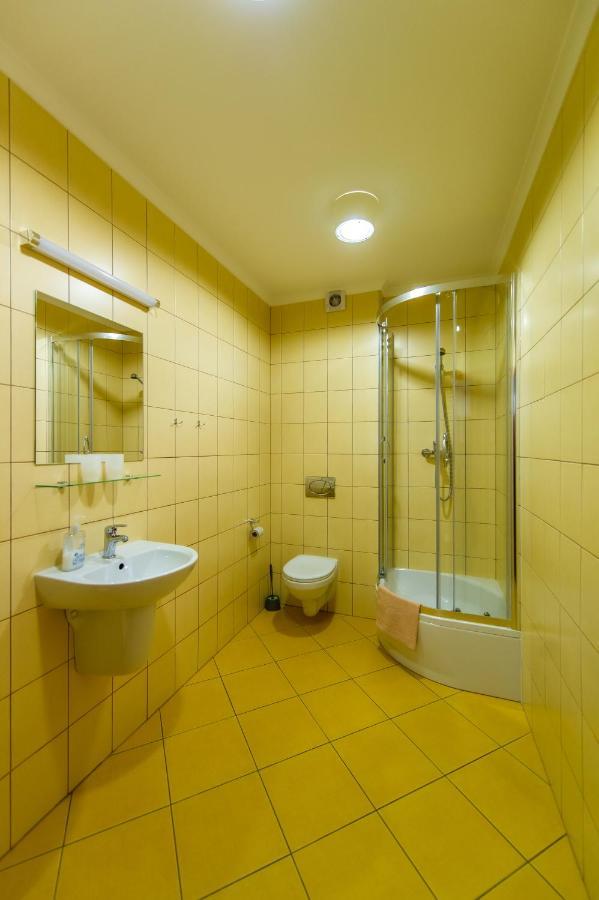 Gosciniec Promus Zabrze Exterior foto